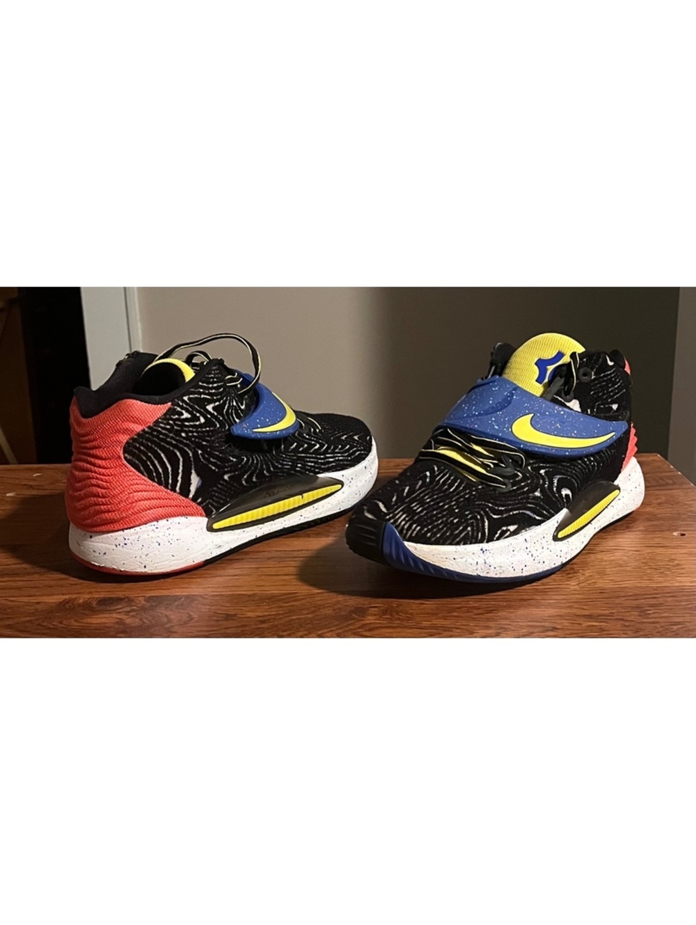 Nike KD 14 EP Multi-Color Size 9 Black Blue Red Yellow